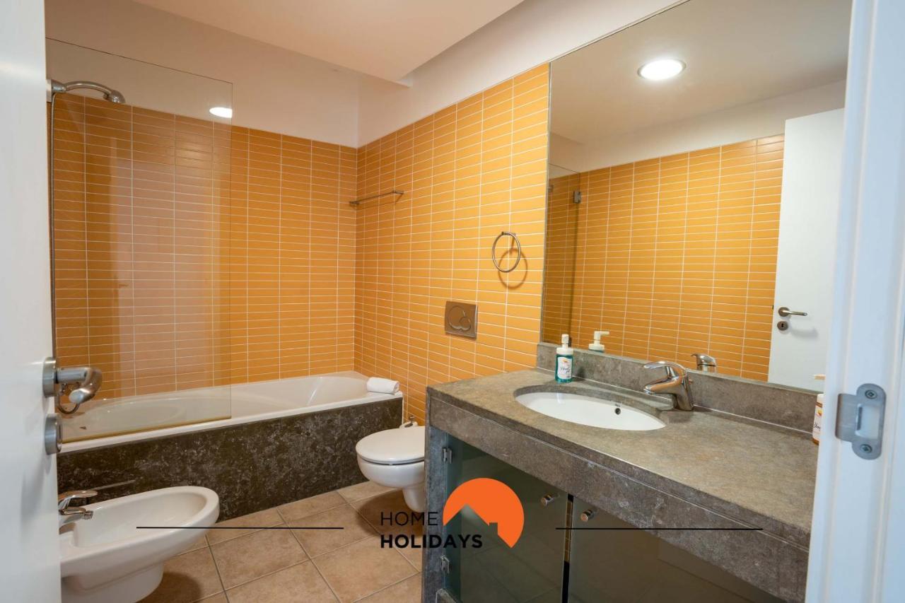 #111 Ocean View By Holidays Hébergement de vacances
