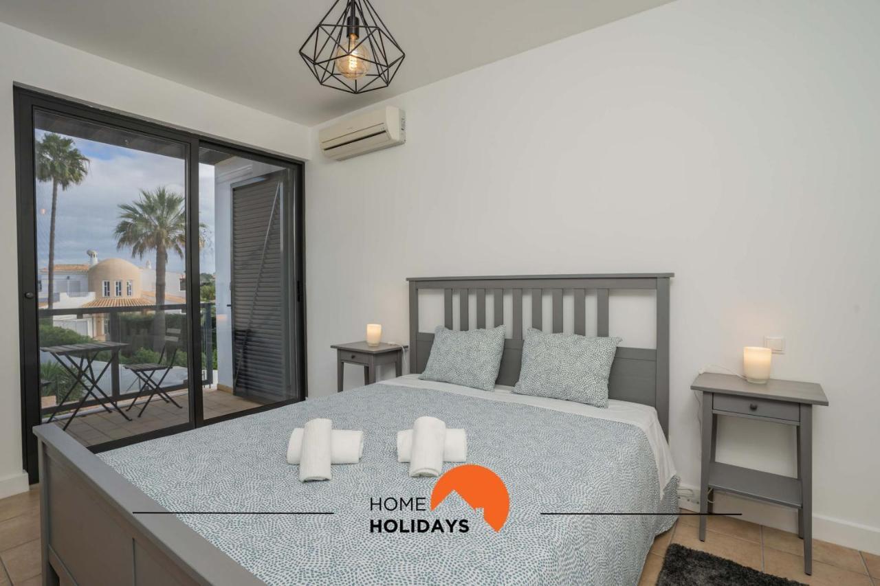 #111 Ocean View By Holidays Hébergement de vacances